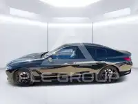 2021 BMW M8