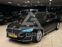 2021 BMW 745
