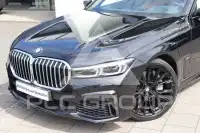 2021 BMW 745