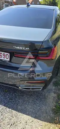 2021 BMW 745