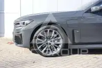 2021 BMW 745