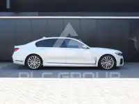 2021 BMW 745