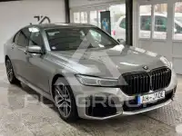 2021 BMW 745