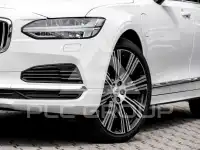 2021 Volvo V90