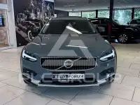2021 Volvo V90