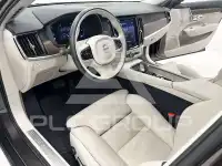 2021 Volvo V90