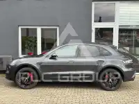2021 Porsche MACAN
