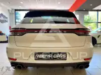 2021 Porsche MACAN