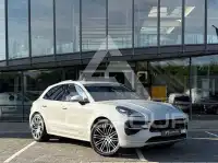 2021 Porsche MACAN