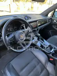 2021 Porsche MACAN