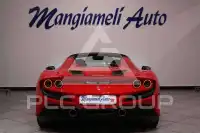2021 Ferrari F8