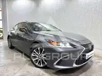 2021 Lexus ES300