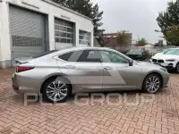 2021 Lexus ES300