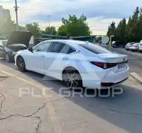 2021 Lexus ES300