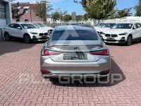 2021 Lexus ES300