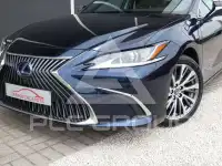 2021 Lexus ES300