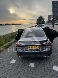2021 Lexus ES300