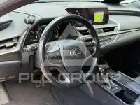2021 Lexus ES300