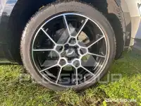 2021 Aston Martin DBX