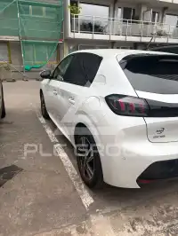 2021 Peugeot 208