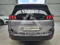 2021 Peugeot 5008
