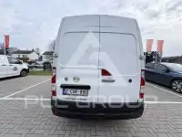 2022 Nissan Interstar