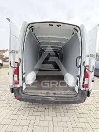 2022 Nissan Interstar