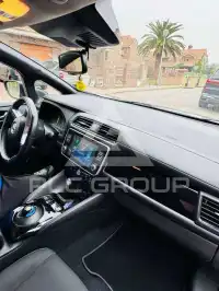 2022 Nissan LEAF