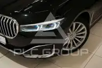 2022 BMW 740