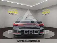 2022 BMW 740