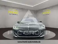 2022 BMW 740