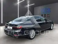 2022 BMW 740