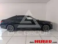 2022 BMW 740