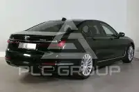 2022 BMW 740