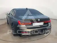 2022 BMW 750