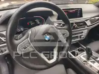 2022 BMW 750