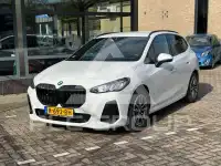 2022 BMW 220