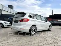 2022 BMW 216