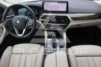 2022 BMW 530