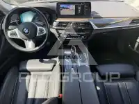 2022 BMW 530