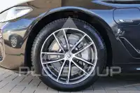 2022 BMW 530