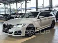 2022 BMW 530