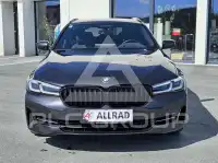 2022 BMW 530