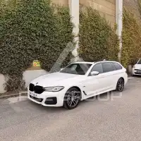 2022 BMW 530