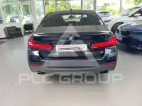 2022 BMW 530