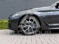 2022 BMW 530