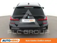 2022 BMW 320