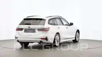 2022 BMW 320