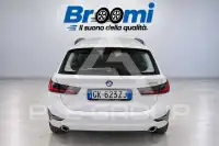 2022 BMW 320