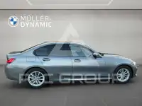 2022 BMW 320